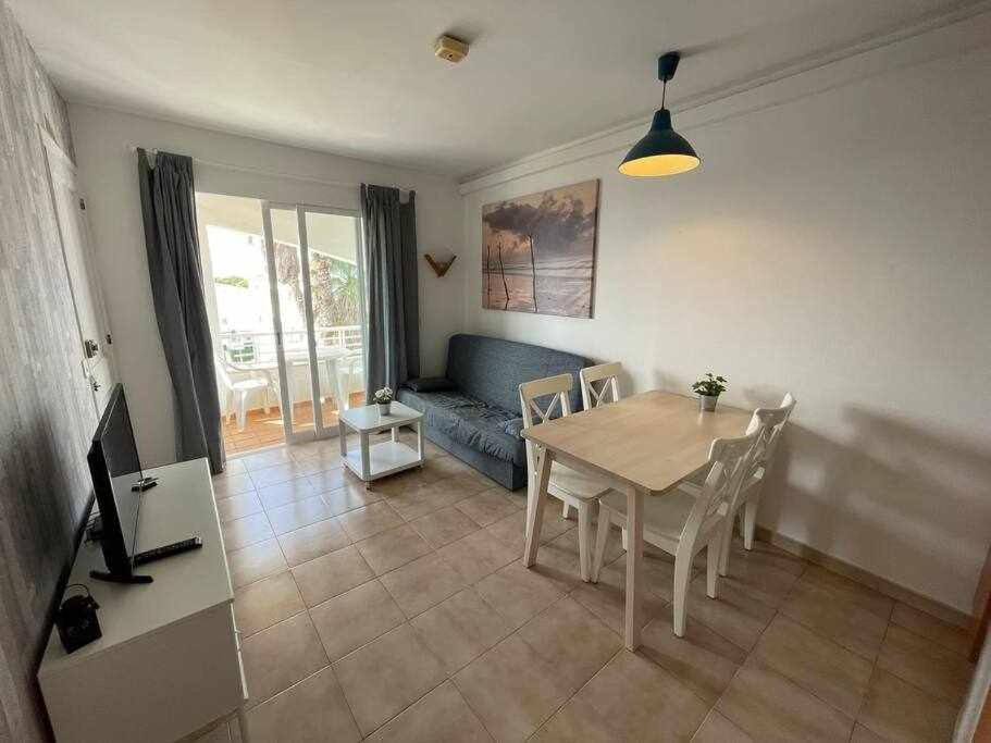 סיוטאדלה Mitjana Apartamento Con Piscina מראה חיצוני תמונה